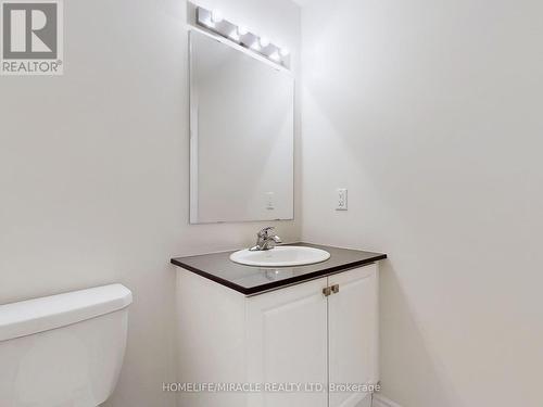 9 Upper - 490 Beresford Path, Oshawa (Central), ON - Indoor Photo Showing Bathroom