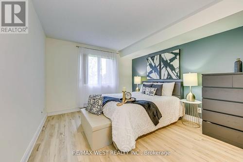 1114 - 95 Trailwood Drive, Mississauga (Hurontario), ON - Indoor Photo Showing Bedroom