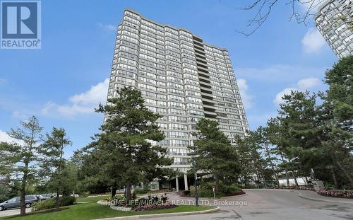 210 - 22 Hanover Road, Brampton (Queen Street Corridor), ON - Outdoor With Facade