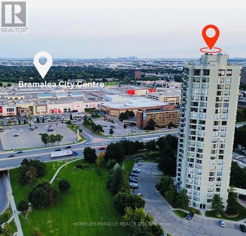 210 - 22 Hanover Road, Brampton, ON - Outdoor With View