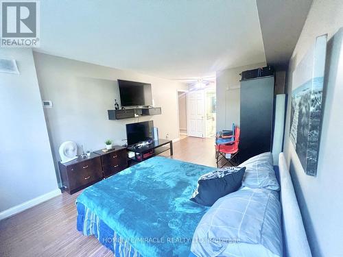 210 - 22 Hanover Road, Brampton (Queen Street Corridor), ON - Indoor Photo Showing Bedroom