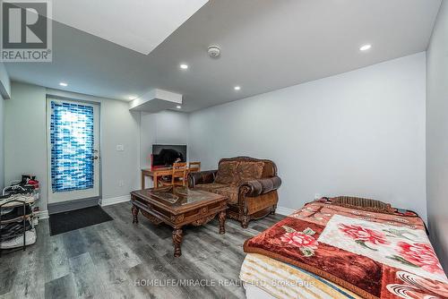 17 Bachelor Street, Brampton, ON - Indoor