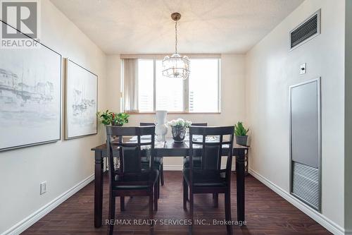 1001 - 3695 Kaneff Crescent, Mississauga (Mississauga Valleys), ON - Indoor Photo Showing Dining Room