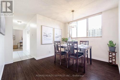 1001 - 3695 Kaneff Crescent, Mississauga, ON - Indoor Photo Showing Dining Room