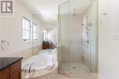 247 Colchester Drive, Oakville (Eastlake), ON - Indoor Photo Showing Bathroom