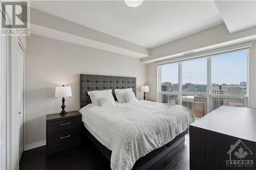 Primary Bedroom - 195 Besserer Street Unit#Ph-2806, Ottawa, ON - Indoor Photo Showing Bedroom