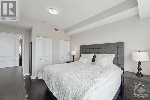 Primary Bedroom - 195 Besserer Street Unit#Ph-2806, Ottawa, ON - Indoor Photo Showing Bedroom