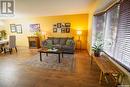 906 Nesslin Crescent, Saskatoon, SK  - Indoor Photo Showing Living Room 