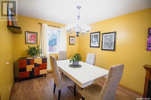 906 Nesslin Crescent, Saskatoon, SK - Indoor Photo Showing Dining Room