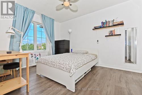 355 Hobbs Crescent, Milton, ON - Indoor Photo Showing Bedroom