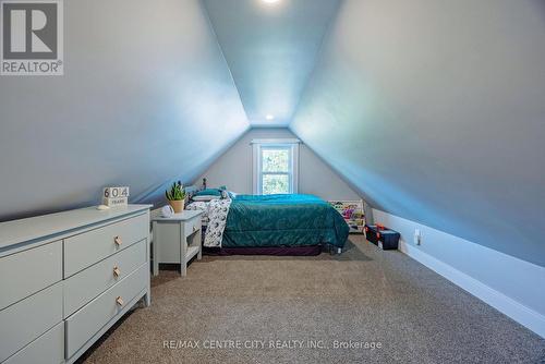 6273 Stone Church Road, Central Elgin, ON - Indoor Photo Showing Bedroom