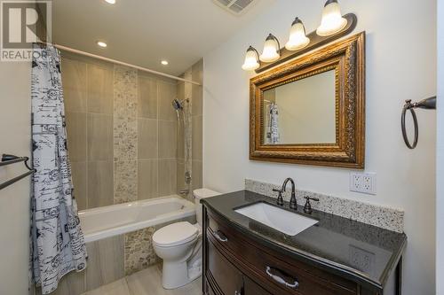 469 S Nicholson Street, Prince George, BC - Indoor Photo Showing Bathroom