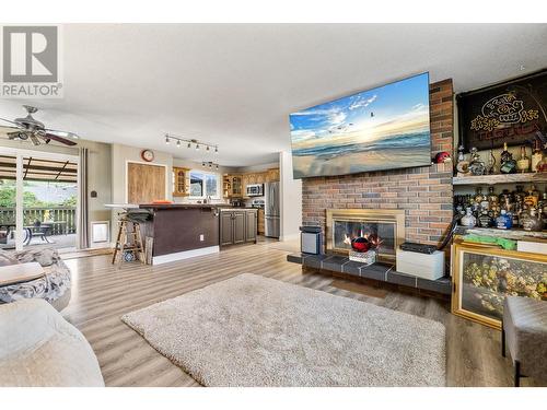 2197 Gallagher Road, Kelowna, BC - Indoor Photo Showing Living Room With Fireplace