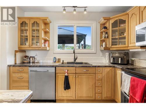 2197 Gallagher Road, Kelowna, BC - Indoor Photo Showing Kitchen With Double Sink