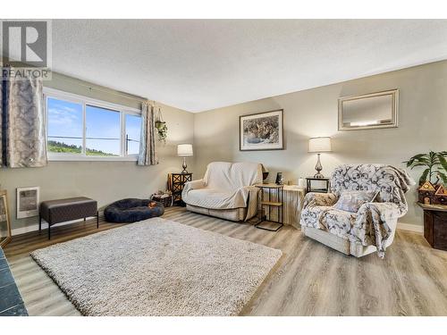 2197 Gallagher Road, Kelowna, BC - Indoor