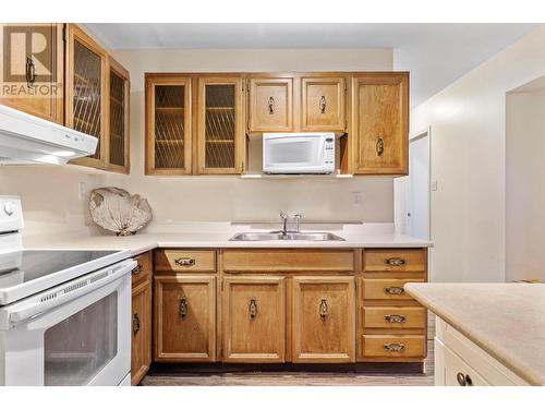 2197 Gallagher Road, Kelowna, BC - Indoor Photo Showing Kitchen With Double Sink