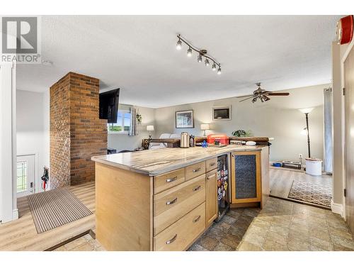 2197 Gallagher Road, Kelowna, BC - Indoor