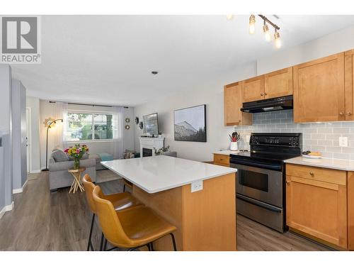 1390 Dilworth Crescent Unit# 110, Kelowna, BC - Indoor Photo Showing Kitchen