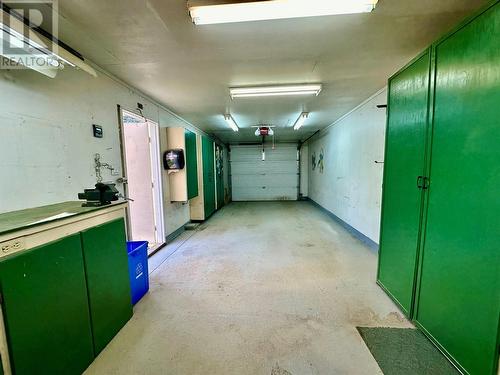 107 Ridgewood Drive, Princeton, BC - Indoor Photo Showing Garage