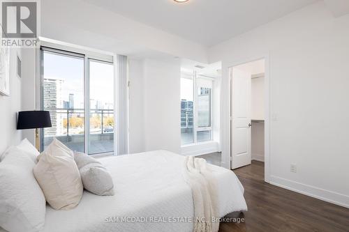 1107 - 68 Merton Street, Toronto (Mount Pleasant West), ON - Indoor Photo Showing Bedroom