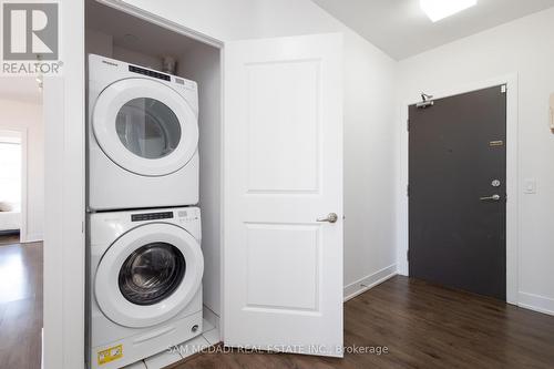 1107 - 68 Merton Street, Toronto (Mount Pleasant West), ON - Indoor Photo Showing Laundry Room