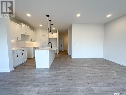 174 Schmeiser Lane, Saskatoon, SK - Indoor Photo Showing Kitchen