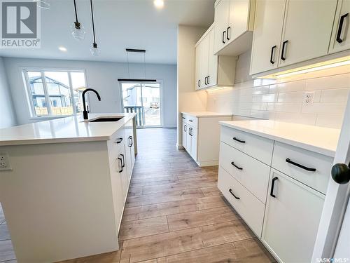 174 Schmeiser Lane, Saskatoon, SK - Indoor Photo Showing Kitchen