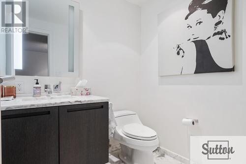 3X01 1011 W Cordova Street, Vancouver, BC - Indoor Photo Showing Bathroom