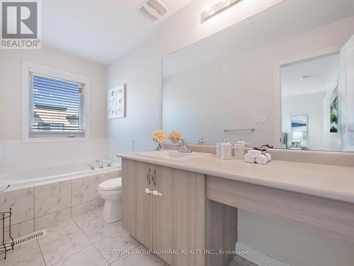 1369 Gull Crossing, Pickering (Bay Ridges), ON - Indoor Photo Showing Bathroom