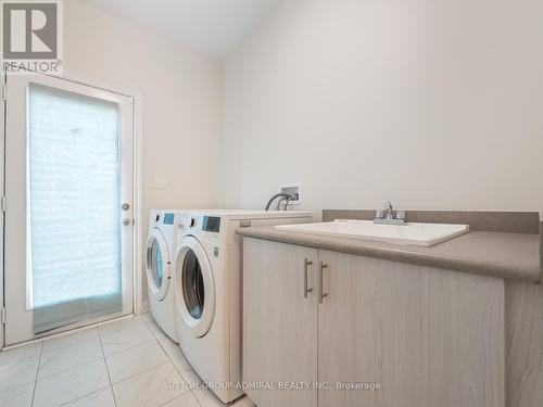 1369 Gull Crossing, Pickering (Bay Ridges), ON - Indoor Photo Showing Laundry Room