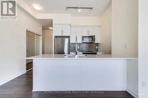 701 - 510 Curran Place, Mississauga, ON - Indoor Photo Showing Kitchen