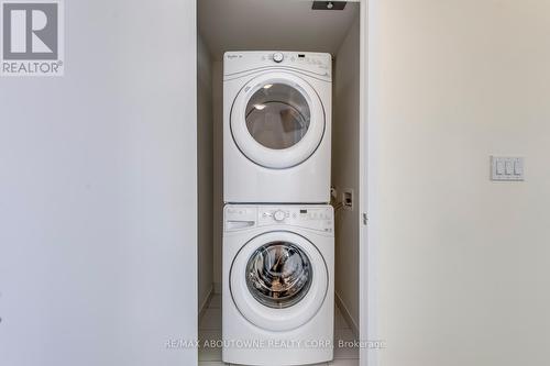 701 - 510 Curran Place, Mississauga, ON - Indoor Photo Showing Laundry Room