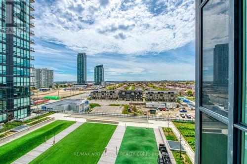 701 - 510 Curran Place, Mississauga, ON - Outdoor With View