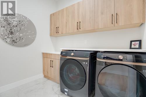 1495 Fairwood Lane, Kelowna, BC - Indoor Photo Showing Laundry Room