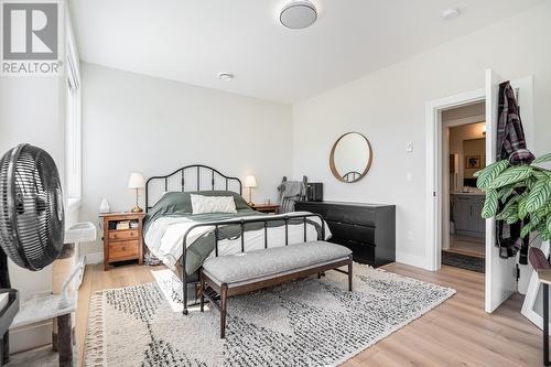 1495 Fairwood Lane, Kelowna, BC - Indoor Photo Showing Bedroom