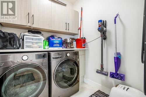 1495 Fairwood Lane, Kelowna, BC - Indoor Photo Showing Laundry Room