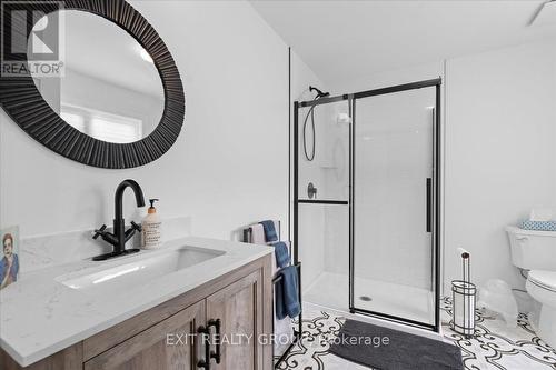 129 Viewmount Avenue, Trent Hills (Campbellford), ON - Indoor Photo Showing Bathroom