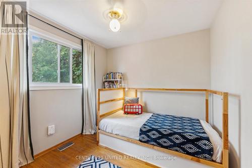 377 Applegrove Avenue, Peterborough (Northcrest), ON - Indoor Photo Showing Bedroom