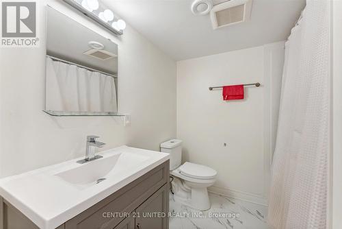 377 Applegrove Avenue, Peterborough (Northcrest), ON - Indoor Photo Showing Bathroom