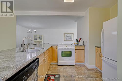 71 Emperor Street, Ajax (South East), ON - Indoor Photo Showing Kitchen With Double Sink