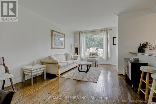 71 Emperor Street, Ajax (South East), ON - Indoor Photo Showing Living Room