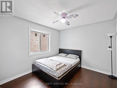 33 Echoridge Drive, Brampton (Fletcher'S Meadow), ON - Indoor Photo Showing Bedroom