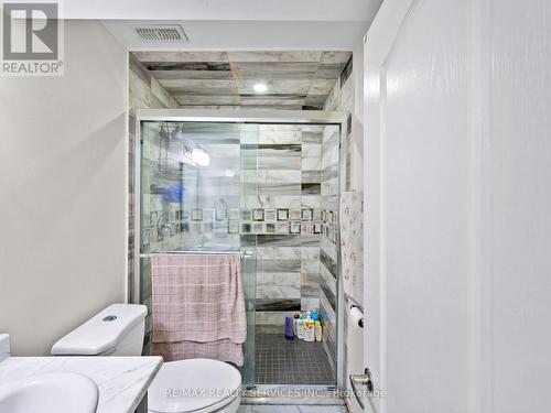 33 Echoridge Drive, Brampton (Fletcher'S Meadow), ON - Indoor Photo Showing Bathroom