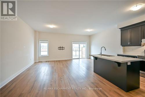 14 Bayberry Lane, Hamilton, ON - Indoor Photo Showing Kitchen