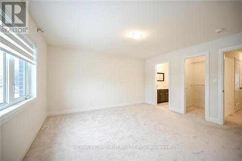 14 Bayberry Lane, Hamilton, ON - Indoor Photo Showing Other Room