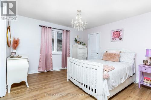 240 Cloverleaf Drive, Hamilton, ON - Indoor Photo Showing Bedroom