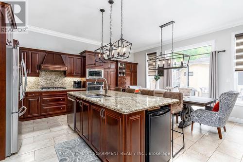 240 Cloverleaf Drive, Hamilton, ON - Indoor Photo Showing Kitchen With Double Sink With Upgraded Kitchen