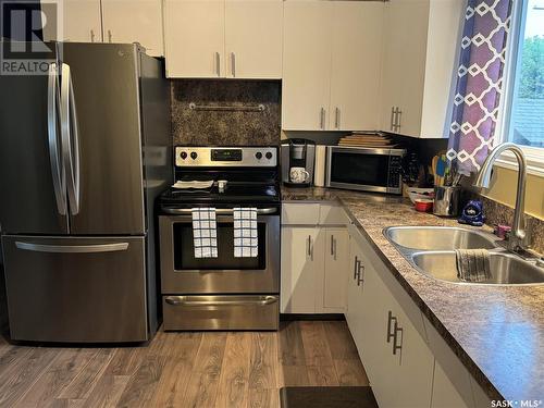 816 14Th Street, Humboldt, SK - Indoor Photo Showing Kitchen With Double Sink