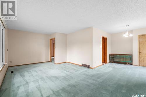 2417 Royal Avenue, Saskatoon, SK - Indoor Photo Showing Other Room