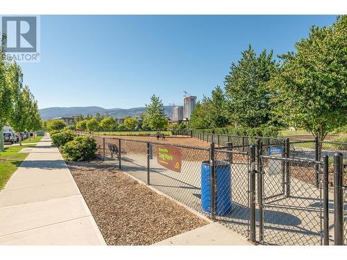 625 Rowcliffe Avenue Unit# 205, Kelowna, BC - Outdoor